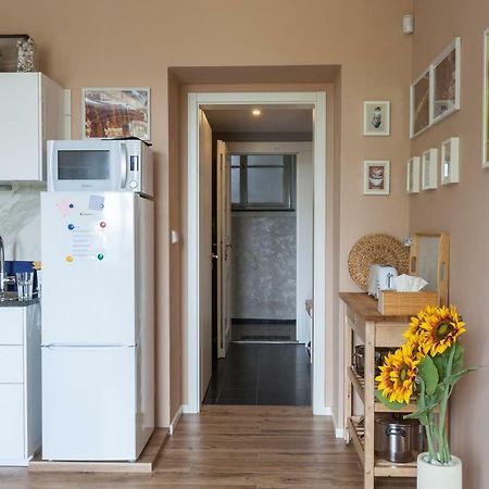 Eliska Apartment Praha Bagian luar foto